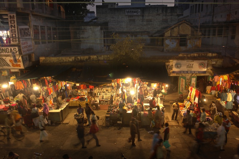 The-Night-life-of-varanasi