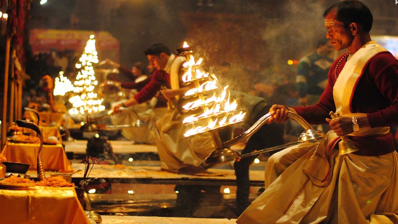 ganga-arti-varanasi