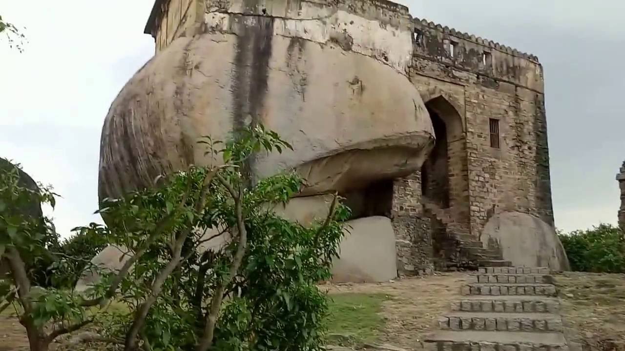 Madan-Mahal-Fort