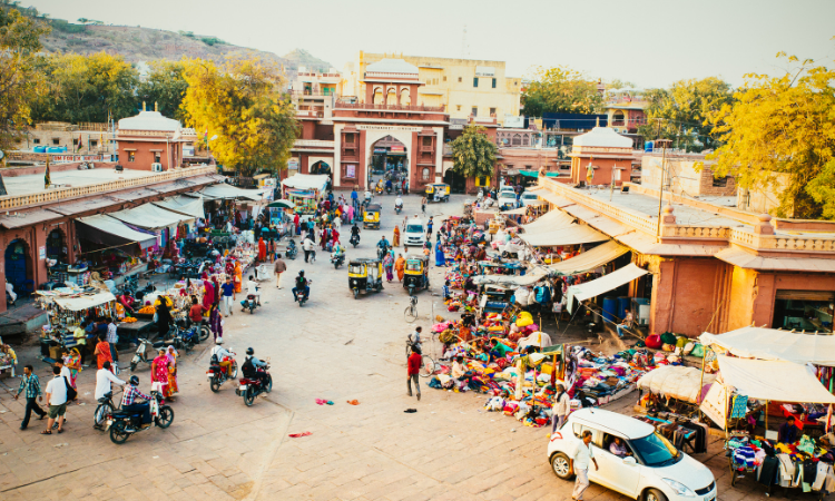 tourist shopping in jodhpur
