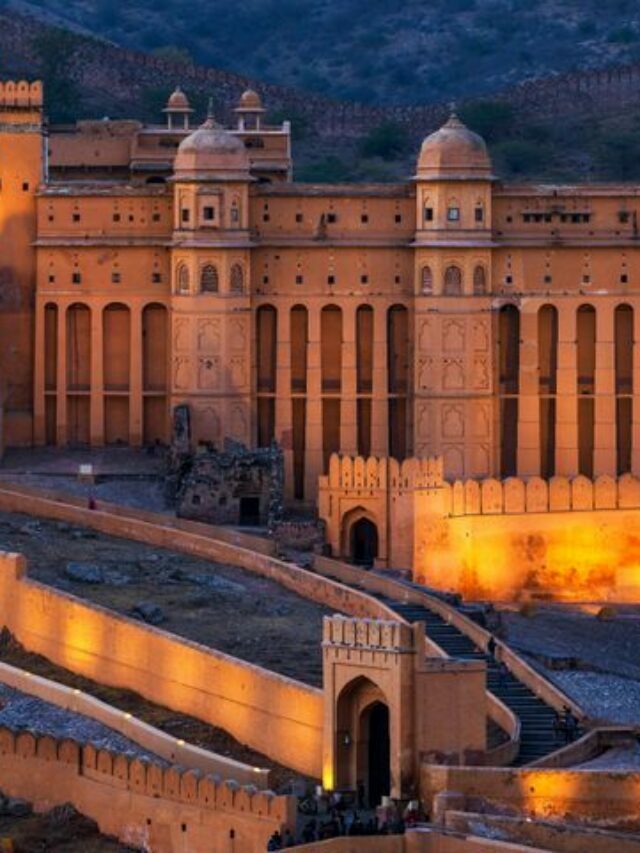 Top 10 Historical Places in India
