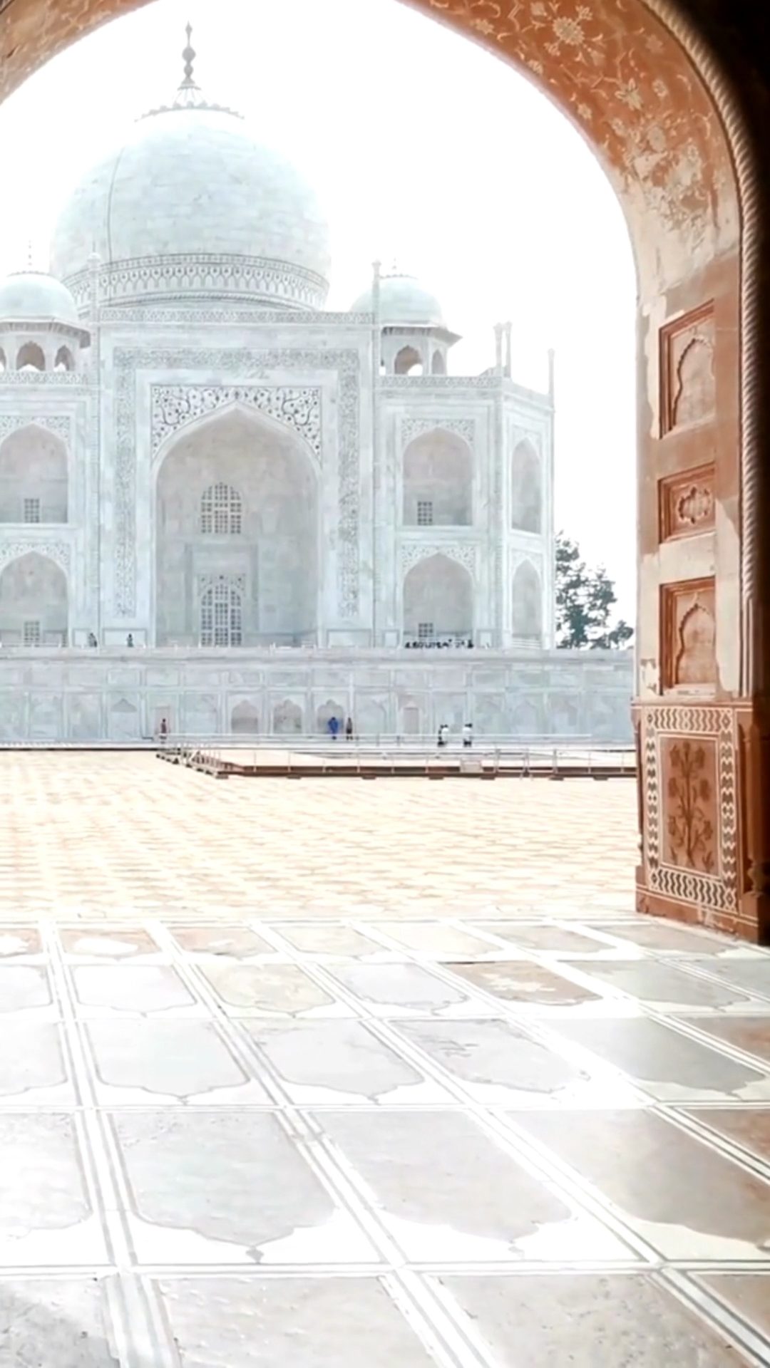 Solo-Travel-9-poster